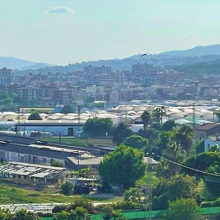 Apartamento Con Piscina Y Gran Terraza Con Vistas - Muy Cerca De La Playa, El Centro Y La Estacion Vilassar De Mar Exterior foto