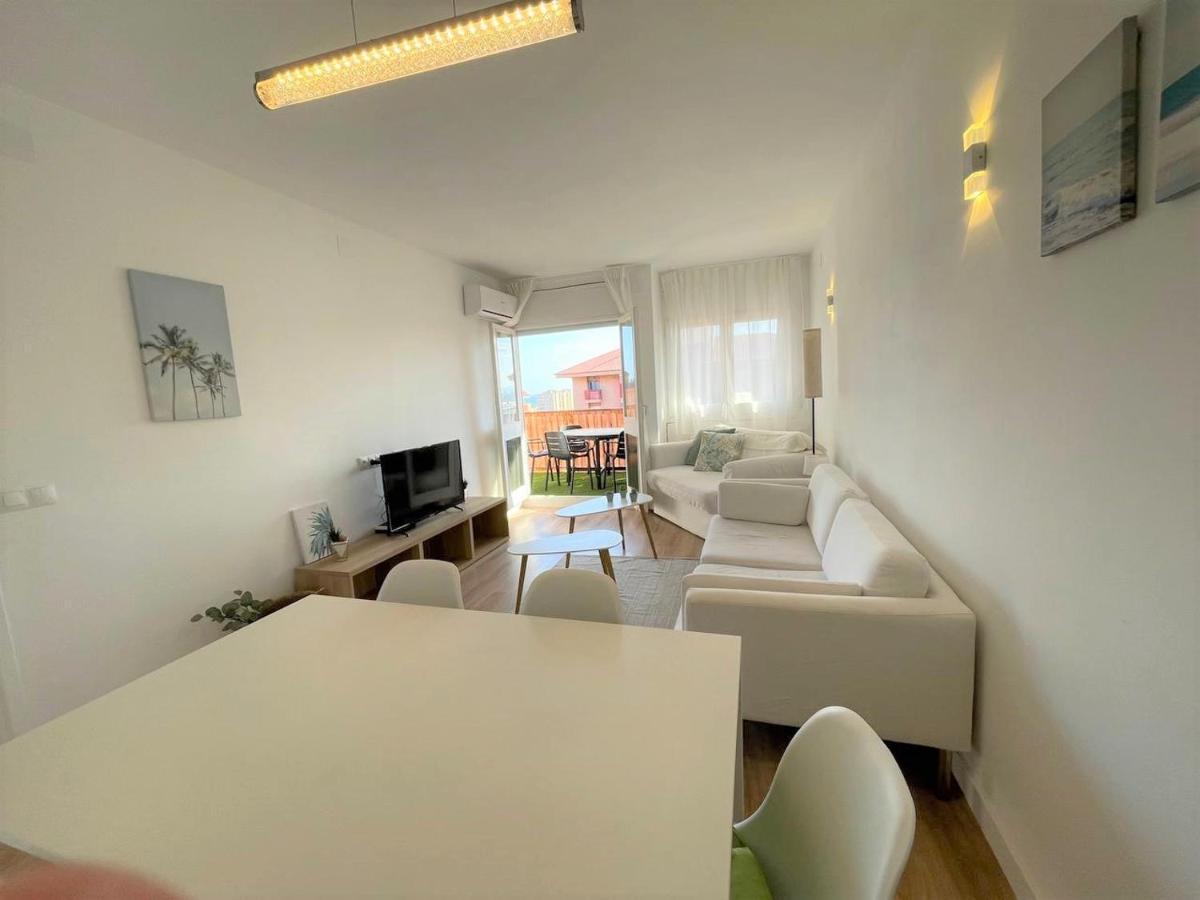 Apartamento Con Piscina Y Gran Terraza Con Vistas - Muy Cerca De La Playa, El Centro Y La Estacion Vilassar De Mar Exterior foto